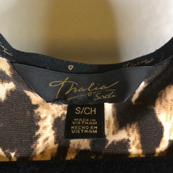 THALIA Sodi Mock Wrap Leopard Dress - Picture 6 of 7